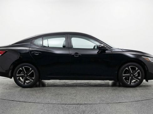 Used 2025 Nissan Sentra SV FWD image 11