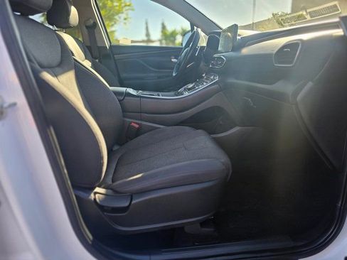 Used 2023 Hyundai Santa Fe SEL image 9