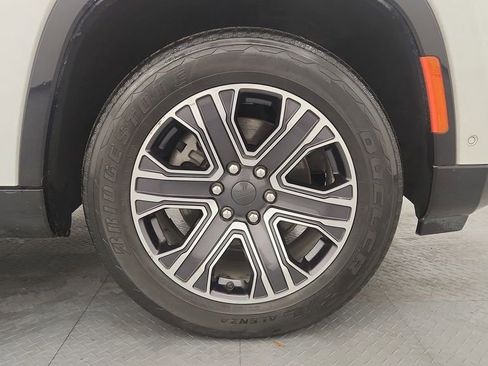 Used 2024 Jeep Wagoneer L Series II w/ Flexible Seating Group image 30