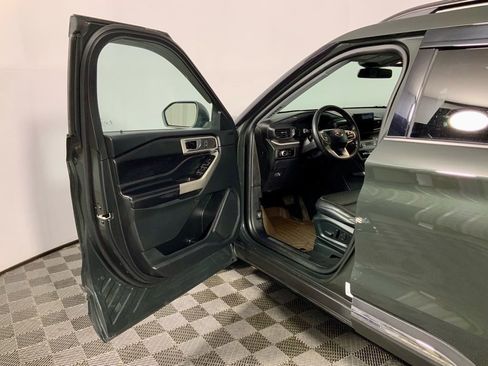 Used 2023 Ford Explorer XLT w/ Equipment Group 202A image 18