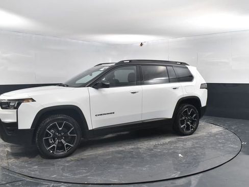 New 2026 Jeep Cherokee Overland image 4