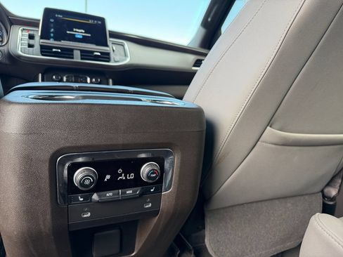 Used 2023 Chevrolet Tahoe LT w/ LT Signature Plus Package RWD image 17