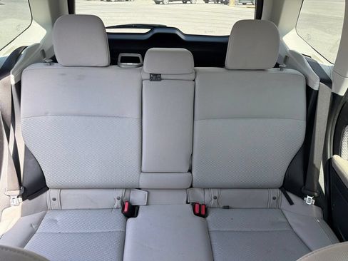 Used 2017 Subaru Forester 2.5i Premium w/ Protection Package #1 AWD/4WD image 18