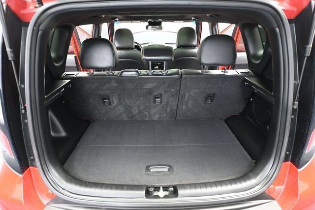 Used 2014 Kia Soul + w/ Primo Package FWD image 32