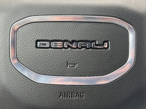 Used 2025 GMC Sierra 1500 Denali w/ Denali Reserve Package AWD/4WD image 13