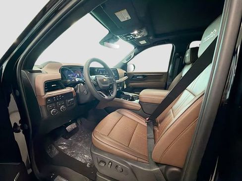 New 2026 Chevrolet Suburban High Country w/ Sun And Tow Package image 22