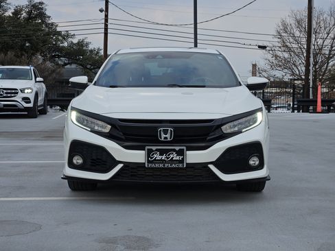 Used 2019 Honda Civic Sport Touring image 6
