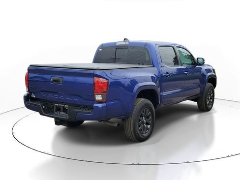 Used 2023 Toyota Tacoma SR5 w/ Technology Package AWD/4WD image 4