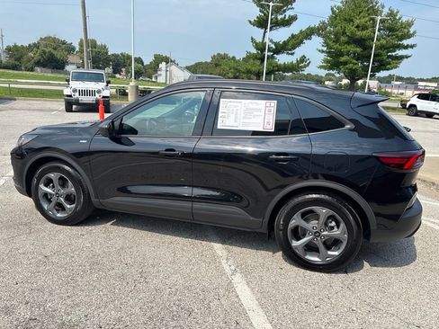 Used 2025 Ford Escape ST-Line FWD image 19