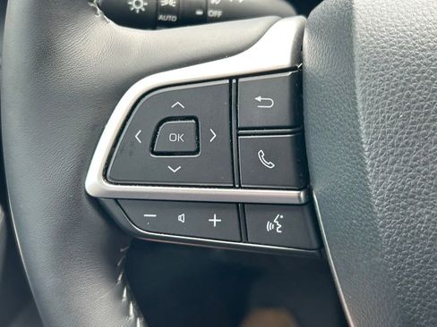 Used 2026 Toyota Highlander Limited image 43