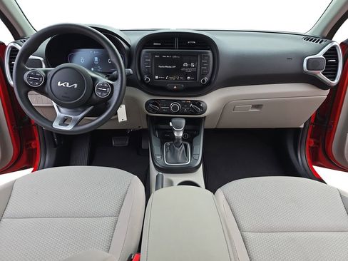 Used 2024 Kia Soul LX w/ Option Group 015 image 12