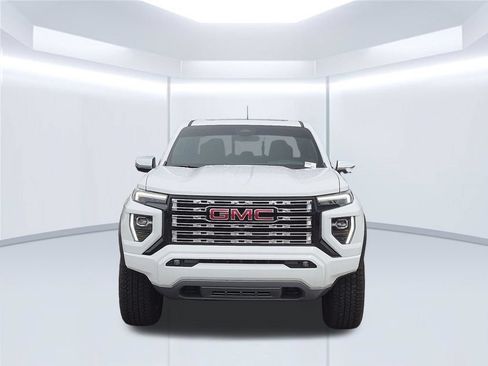 Used 2026 GMC Canyon Denali AWD/4WD image 11