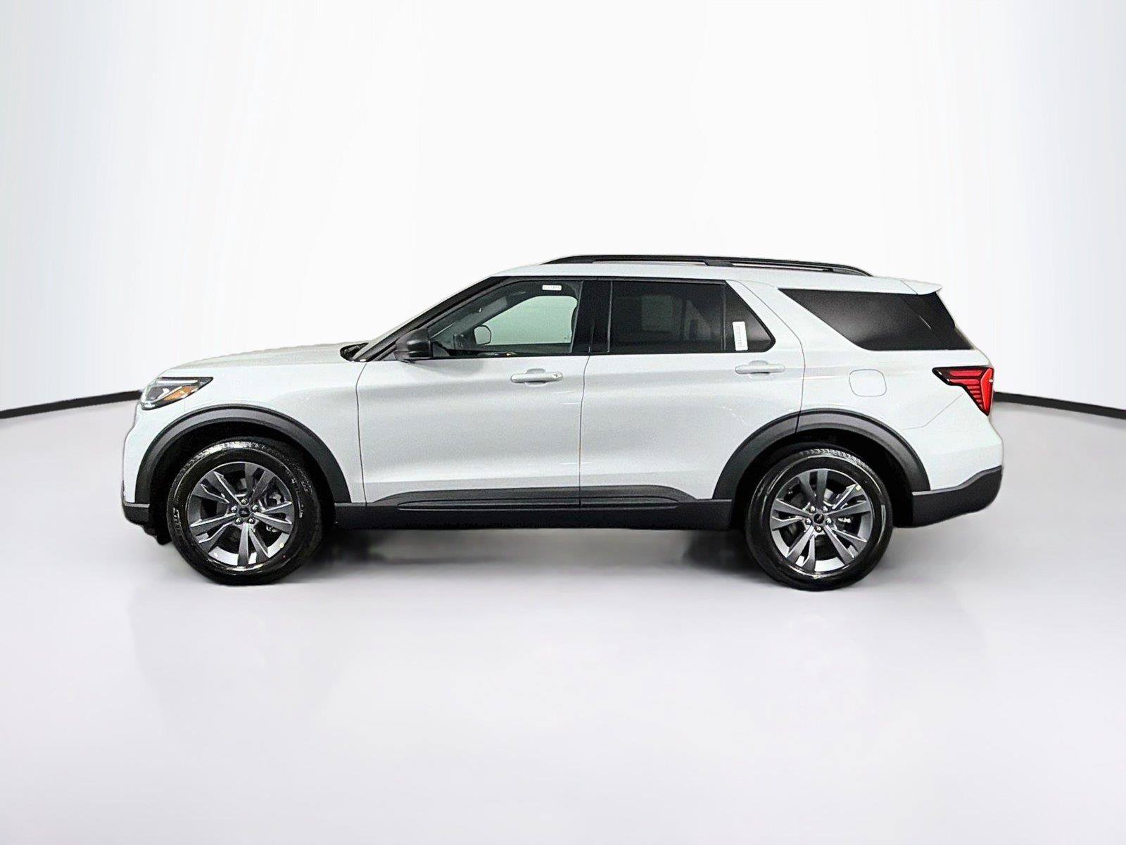 New 2027 Ford Explorer Active w/ Active Comfort Package AWD/4WD image 8