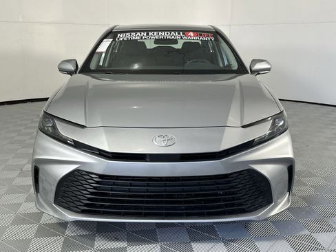 Used 2025 Toyota Camry LE FWD image 3