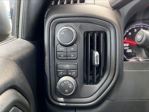 Certified 2024 Chevrolet Silverado 1500 W/T w/ WT Value Package AWD/4WD image 33
