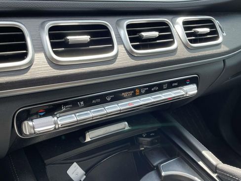 Used 2022 Mercedes-Benz GLE 350 4MATIC image 30