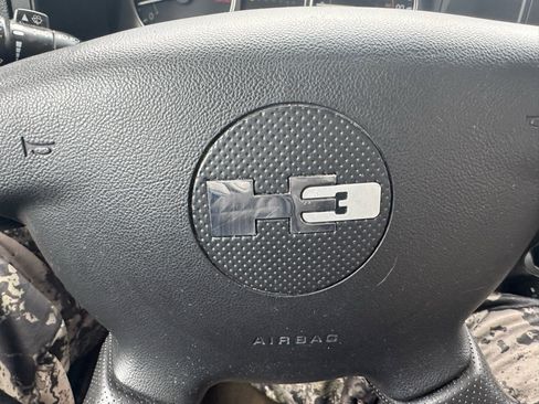 Used 2006 HUMMER H3 image 16