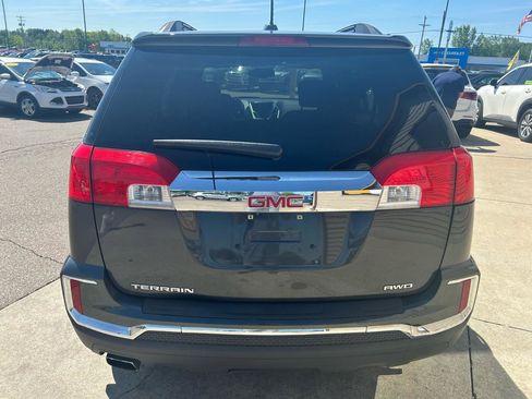 Used 2017 GMC Terrain SLE w/ Chrome Edition AWD/4WD image 6