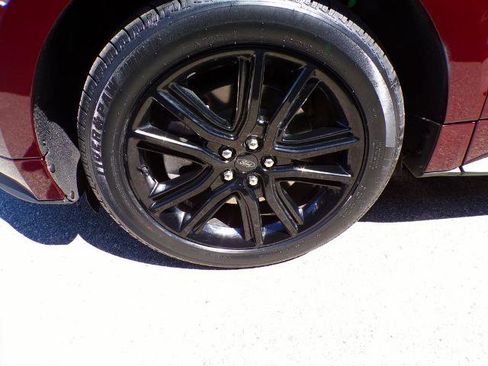 Certified 2021 Ford Edge ST-Line AWD/4WD image 4