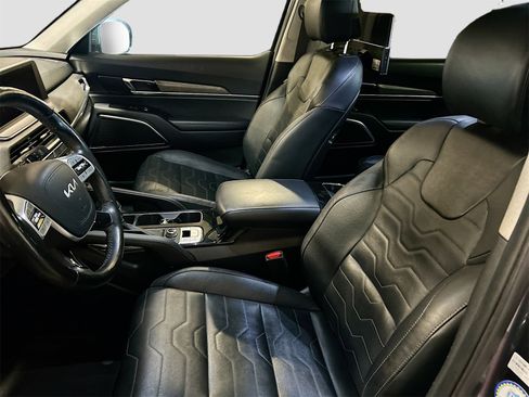 Used 2022 Kia Telluride SX w/ SX Prestige Package image 22