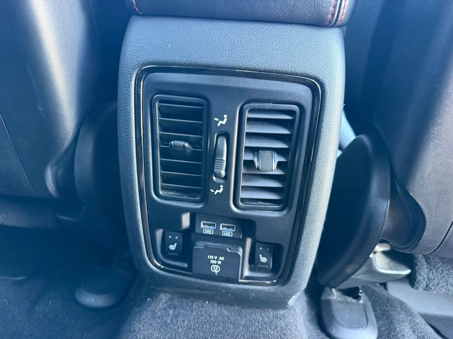 Used 2018 Dodge Durango R/T w/ Blacktop Package RWD image 20