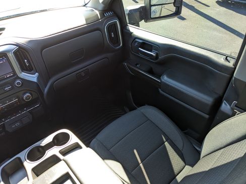 Used 2023 Chevrolet Silverado 2500 LT image 19