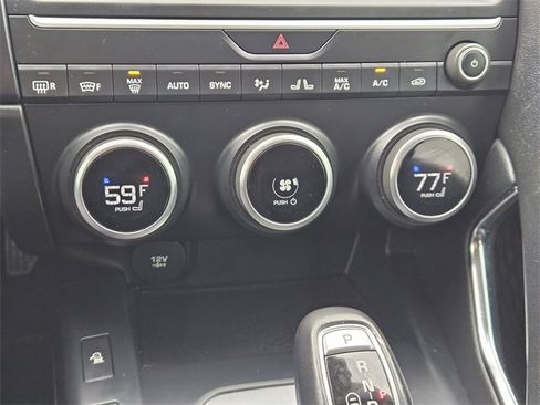 Used 2020 Jaguar E-PACE image 19