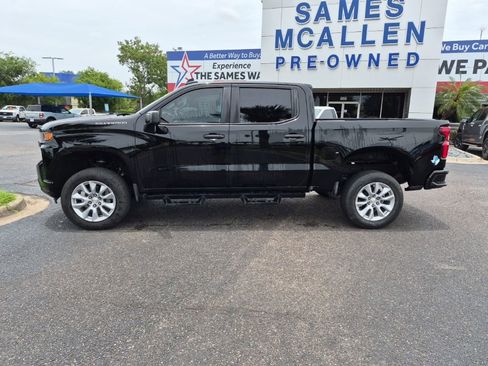 Used 2021 Chevrolet Silverado 1500 Custom RWD image 2