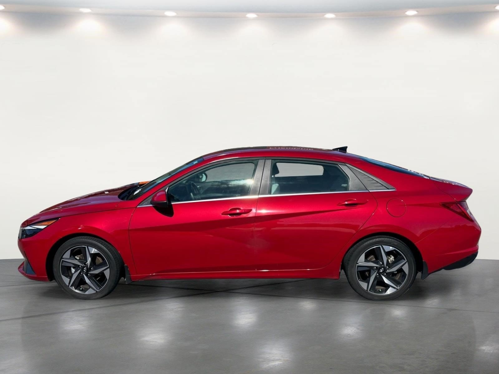 Used 2023 Hyundai Elantra Limited FWD image 12