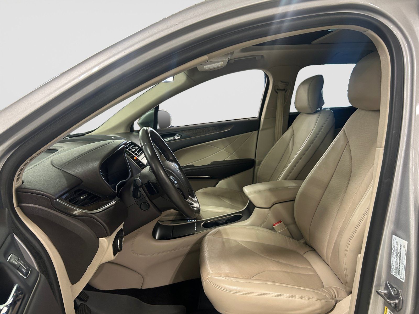 Used 2019 Lincoln MKC Reserve w/ MKC Climate Package FWD image 11