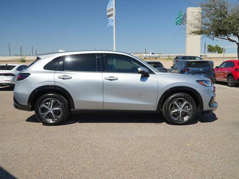 Used 2024 Honda HR-V EX-L image 4