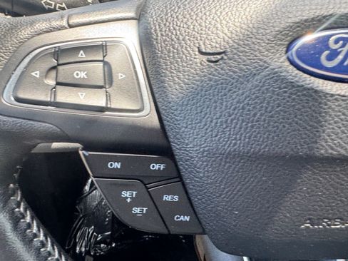 Used 2019 Ford Escape SEL FWD image 14