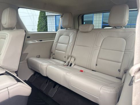 Used 2020 Lincoln Navigator L Reserve w/ Luxury Package image 61