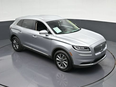 Used 2021 Lincoln Nautilus FWD image 26
