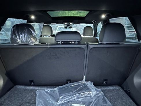 New 2026 Volkswagen Atlas Cross Sport SE image 19