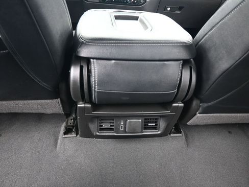 Used 2023 Chevrolet Silverado 1500 LT image 34