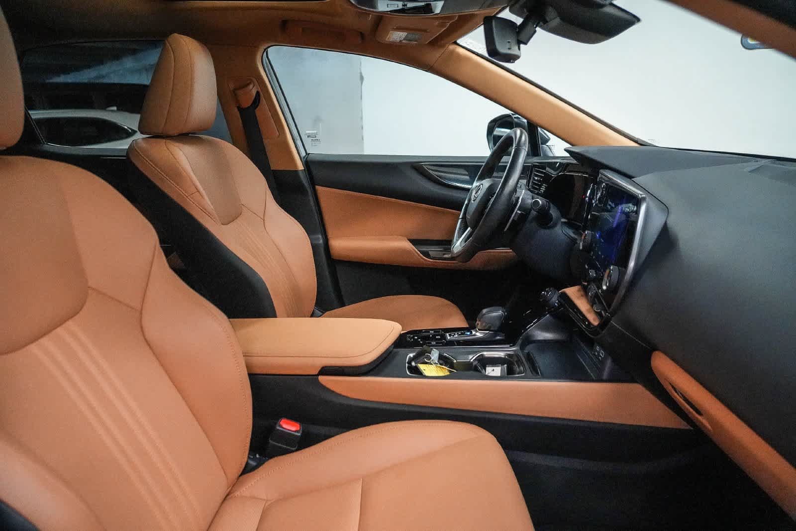 Used 2025 Lexus NX 250 FWD w/ Accessory Package (2T) image 17