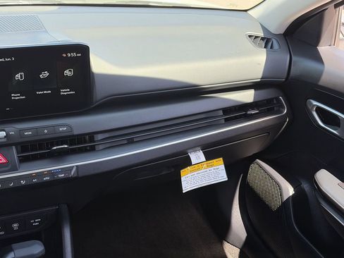 Certified 2026 Kia K4 FWD image 15