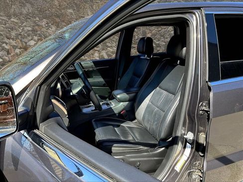 Used 2015 Jeep Grand Cherokee Limited image 22