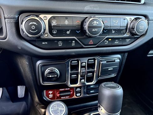 New 2026 Jeep Gladiator Rubicon AWD/4WD image 19