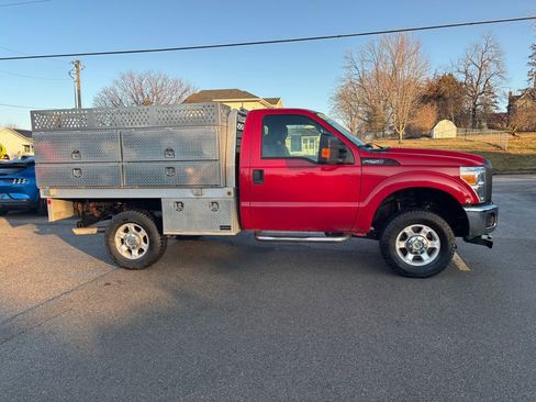 Used 2015 Ford F250 XL w/ Power Equipment Group image 4