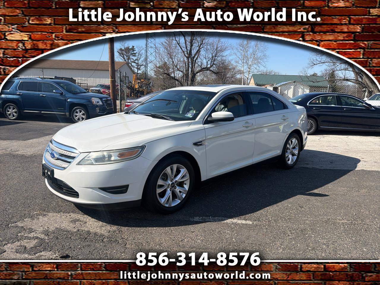 Used 2012 Ford Taurus SEL FWD image 1