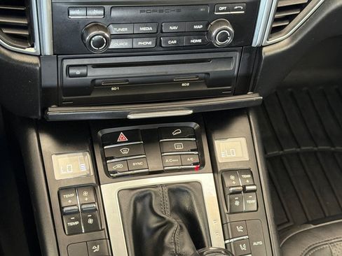 Used 2018 Porsche Macan S AWD/4WD image 19