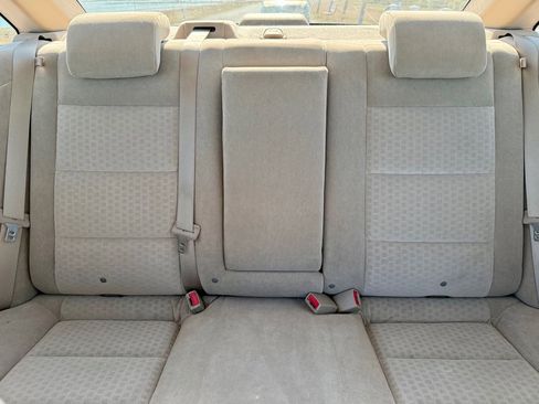 Used 2005 Ford Five Hundred SEL image 12