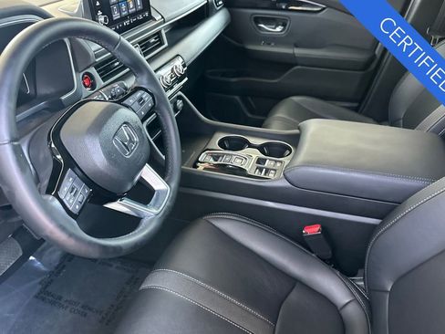 Certified 2025 Honda Pilot EX-L image 10