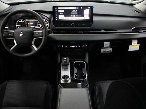New 2026 Mitsubishi Outlander ES AWD/4WD image 20