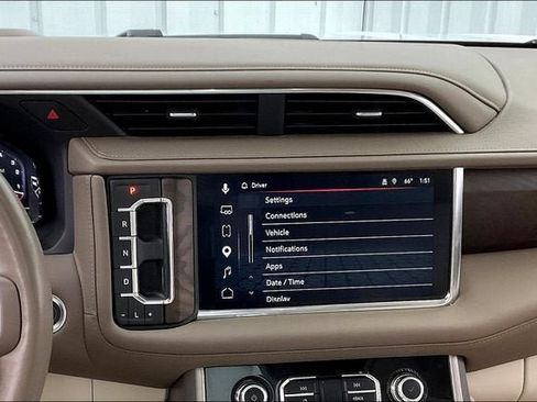 Certified 2024 GMC Yukon Denali w/ Denali Reserve Package AWD/4WD image 6