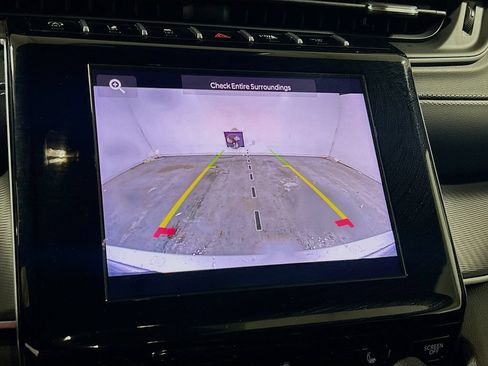 Used 2025 Jeep Grand Cherokee Altitude RWD image 11