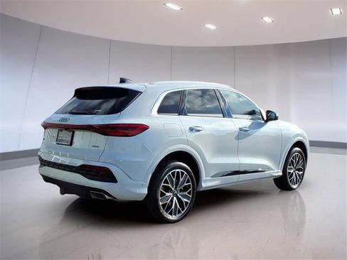 Used 2025 Audi Q5 Premium Plus w/ Premium Plus image 6