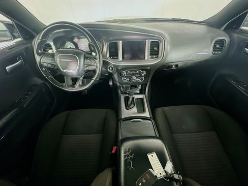 Used 2022 Dodge Charger R/T w/ Blacktop Package image 10